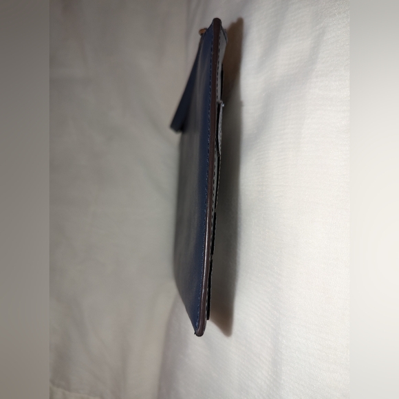 Michael Kors Wristlet Nouveau Floral Leather Embossed Large Zip Navy Multi VGUC - Picture 5 of 13